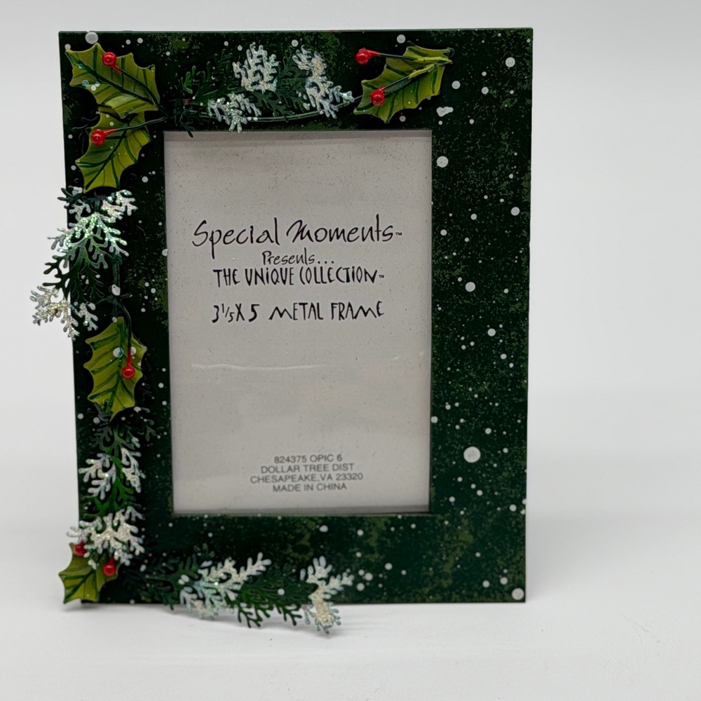 Special Moments Christmas Holly Berry Metal Photo Frame 3.5x5 Unique Collection